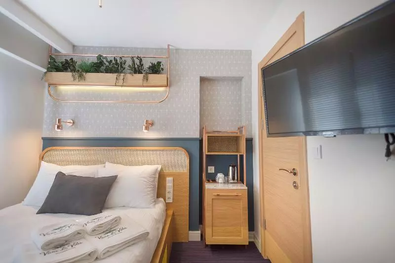 スイート, Super 8 By Wyndham Monmouth Il