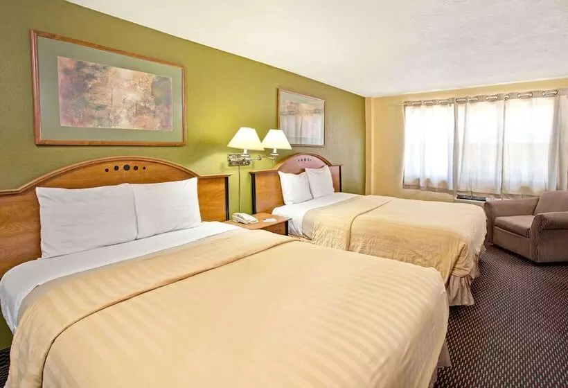 ２ダブルベッドのスタンダードルーム, Travelodge By Wyndham Fort Lauderdale