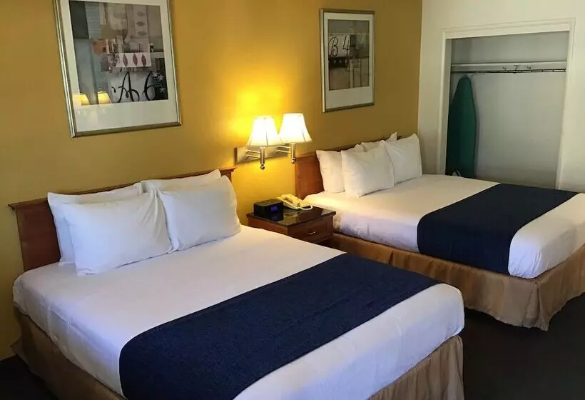 ２ダブルベッドのスタンダードルーム, Travelodge By Wyndham Pendleton Or