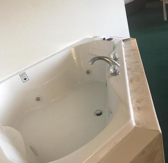 جناح سرير كينج, Americas Best Value Inn Pinckneyville