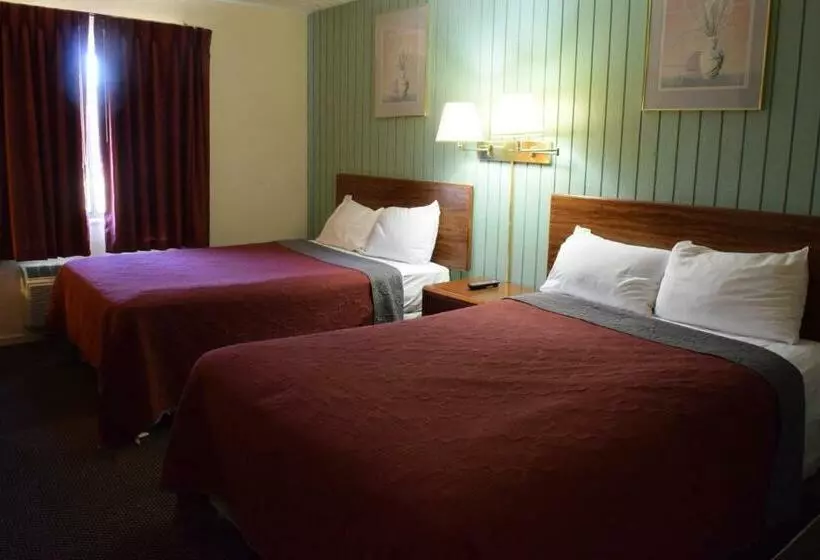 ２ダブルベッドのスタンダードルーム, Budget Inn Ontario