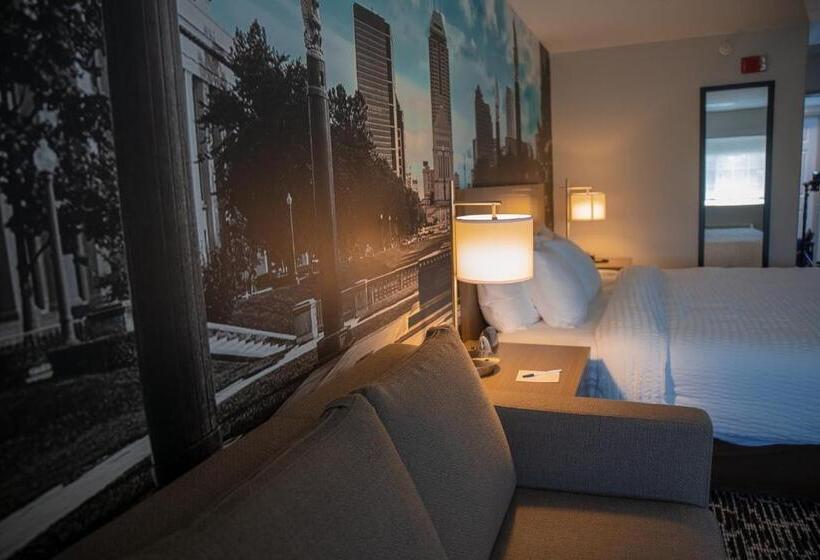 Standard Szoba King Size Bed, Clarion Pointe Indianapolis Airport