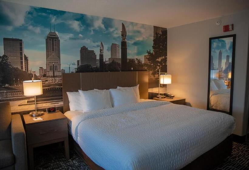 Standard Szoba King Size Bed, Clarion Pointe Indianapolis Airport