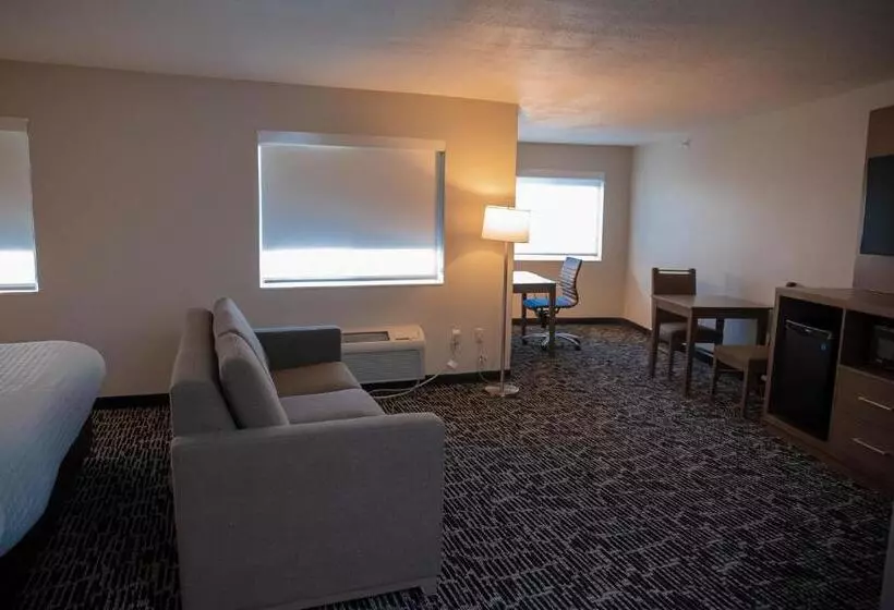 キングサイズベッドのスイートルーム, Clarion Pointe Indianapolis Airport
