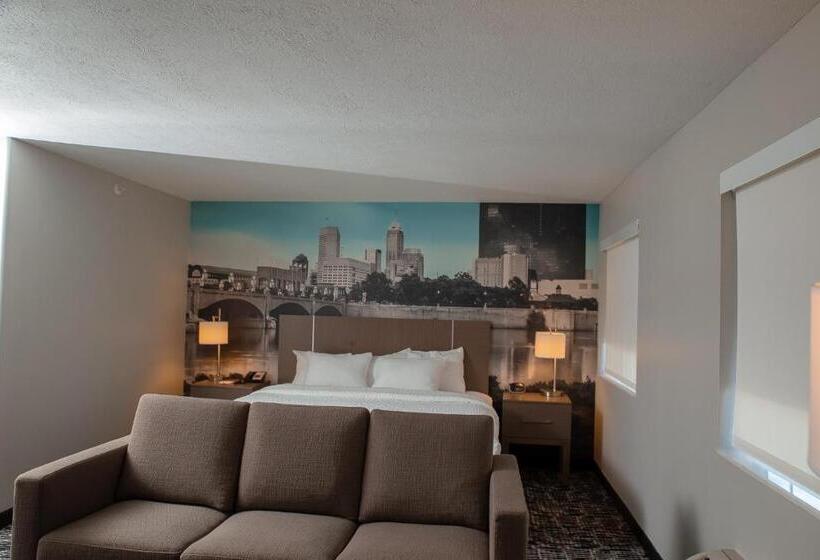 キングサイズベッドのスイートルーム, Clarion Pointe Indianapolis Airport