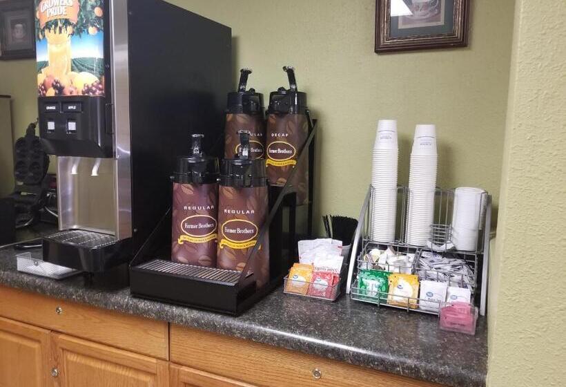 חדר ביזנס, Super 8 By Wyndham Bismarck