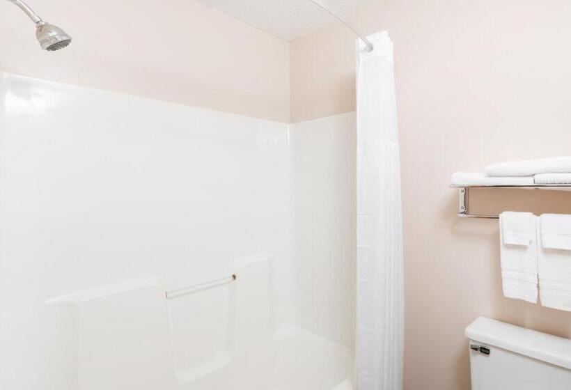 수피리어 스위트, Super 8 By Wyndham Jefferson