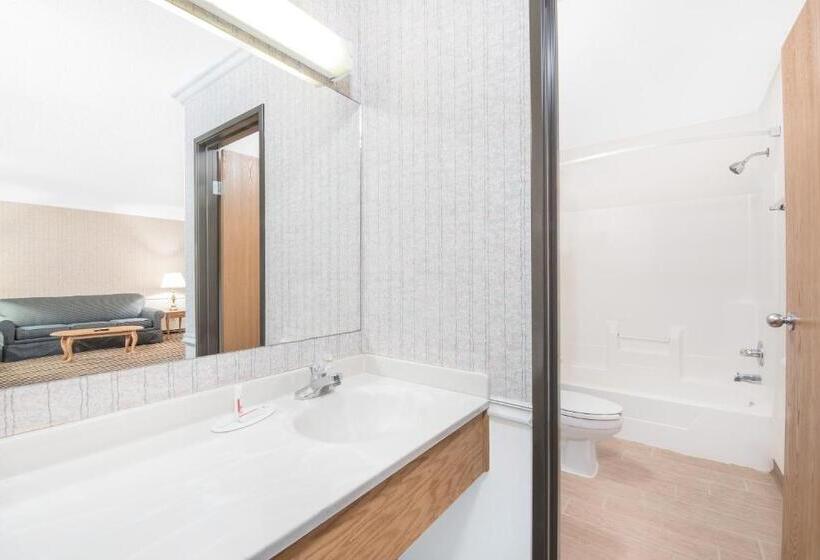 스탠다드 룸 킹사이즈 침대, Wrangler