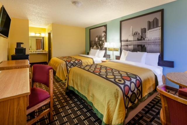 غرفه قياسيه سريرين مزدوجين, Super 8 By Wyndham Newcomerstown