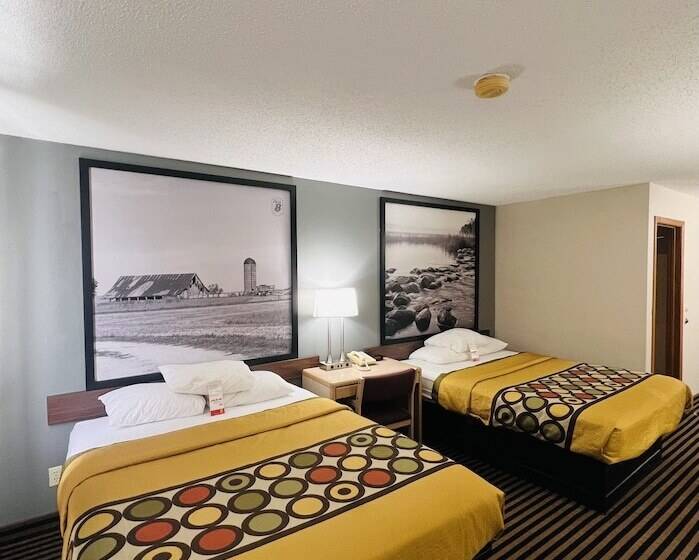 스탠다드 룸 더블 침대 2개, Super 8 By Wyndham Humboldt