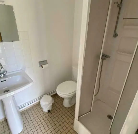 スタンダード4人部屋, Domaine Equestre Etretat