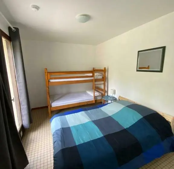 スタンダード4人部屋, Domaine Equestre Etretat