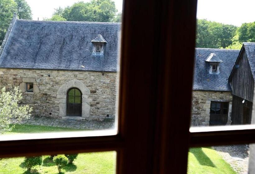 Номер Стандарт, Manoir De L'isle