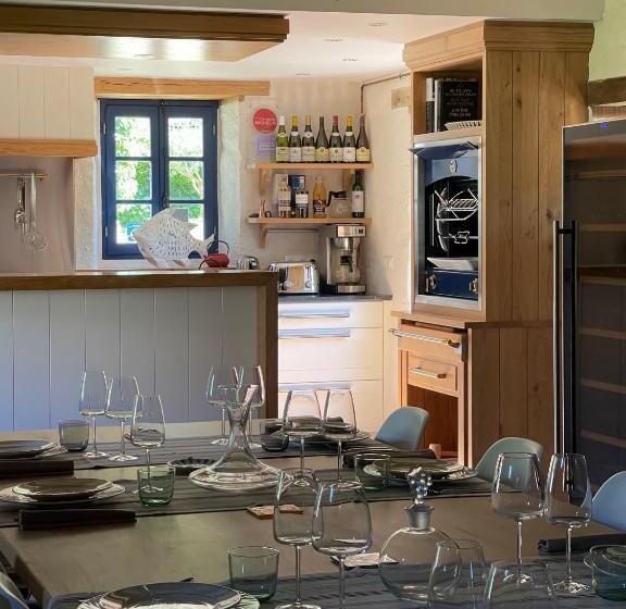 Дом 2 Спальни, Manoir De L'isle