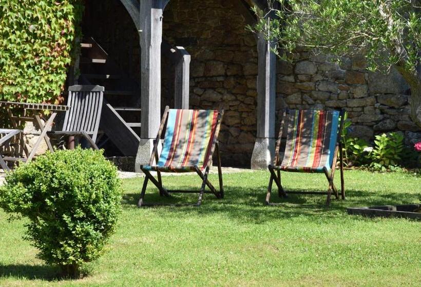 标准三人间, Manoir De L'isle