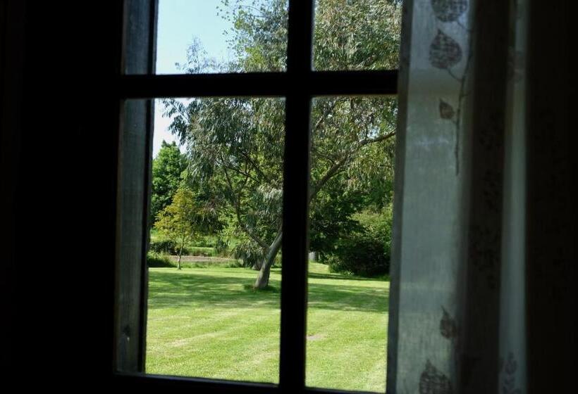 Номер Стандарт Трехместный, Manoir De L'isle