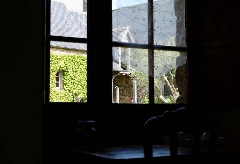 标准三人间, Manoir De L'isle