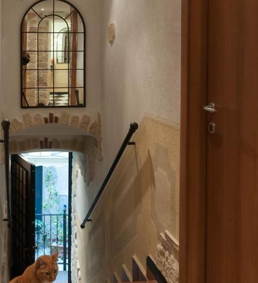 חדר קלאסי לארבעה, Overland