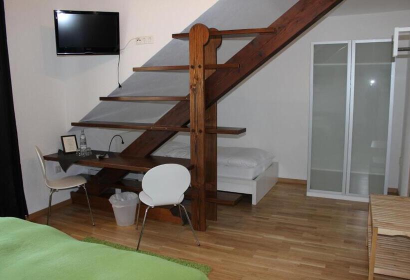 Номер Стандарт Трехместный, Scheid´s Hotel – Restaurant