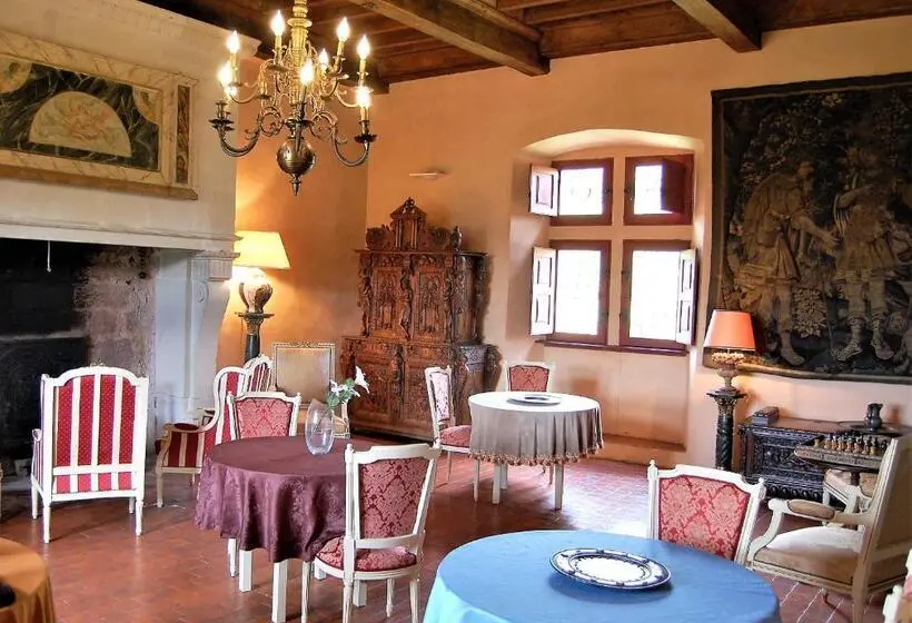デラックストリプルルーム, Château La Servayrie