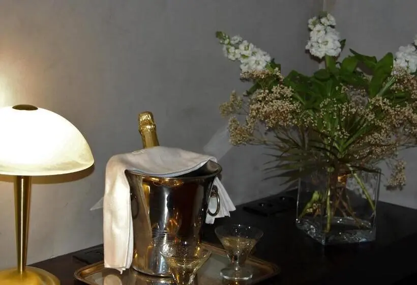キングサイズベッドのデラックスルーム, Château La Servayrie