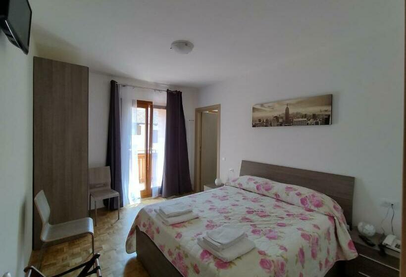 חדר סטנדרט, Da Marco