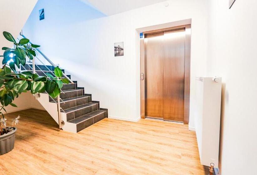 Номер Стандарт, Sleep Station