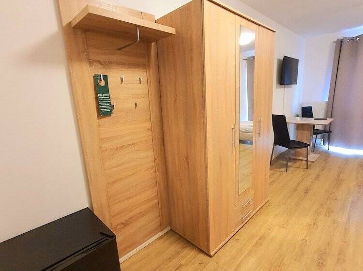 Четырехместный Номер Стандарт, Sleep Station