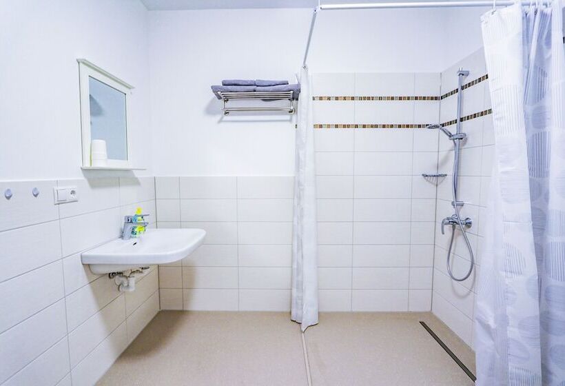 Четырехместный Номер Стандарт, Sleep Station