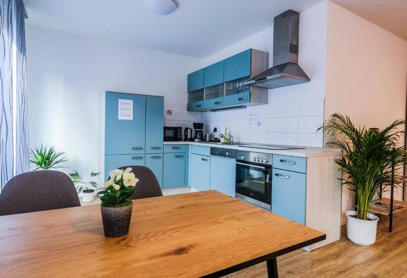 Семейный Номер, Sleep Station