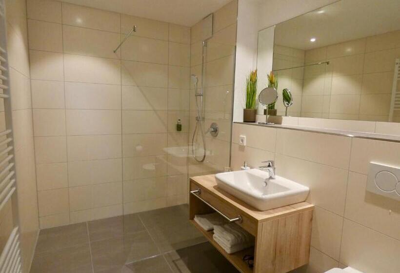 스탠다드 스튜디오, Living Hallertau