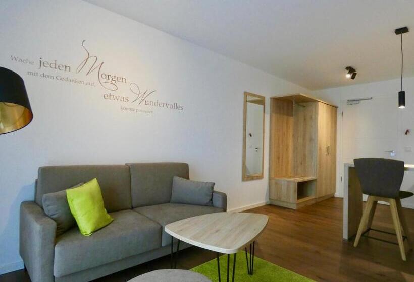 스탠다드 스튜디오, Living Hallertau