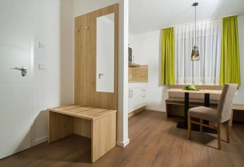 １ベッドルームのスーペリアアパートメント, Living Hallertau