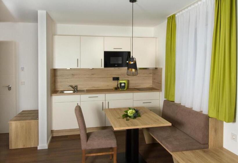 침실 1개 수피리어 아파트, Living Hallertau