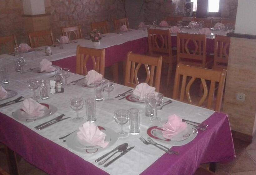 חדר סטנדרט לשלושה עם מרפסת, Guest House Fosa