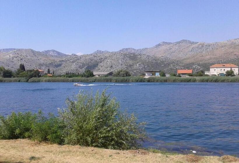 חדר קלאסי, Guest House Fosa