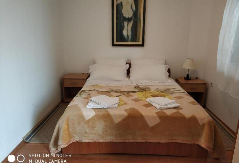 דירה בת חדר שינה 1 עם מרפסת, Guest House Fosa