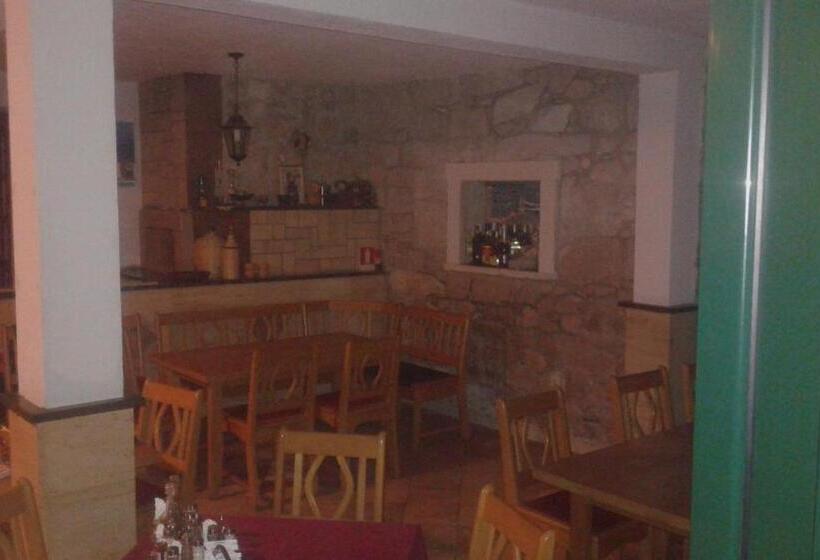 סוויטה, Guest House Fosa