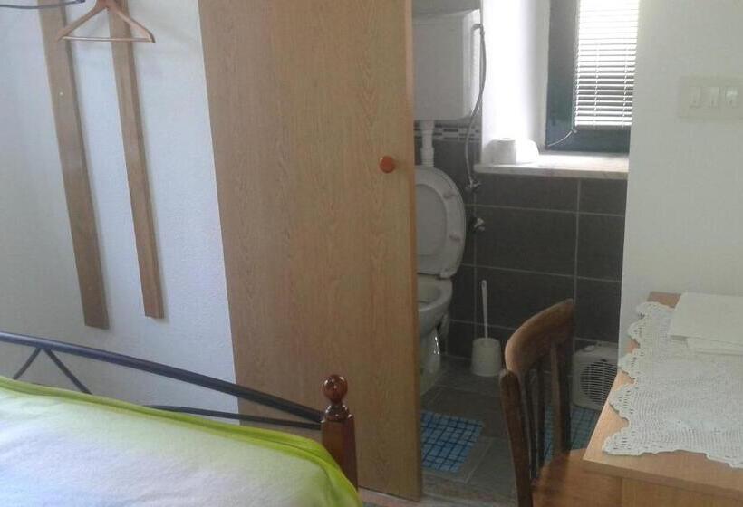 סוויטה, Guest House Fosa