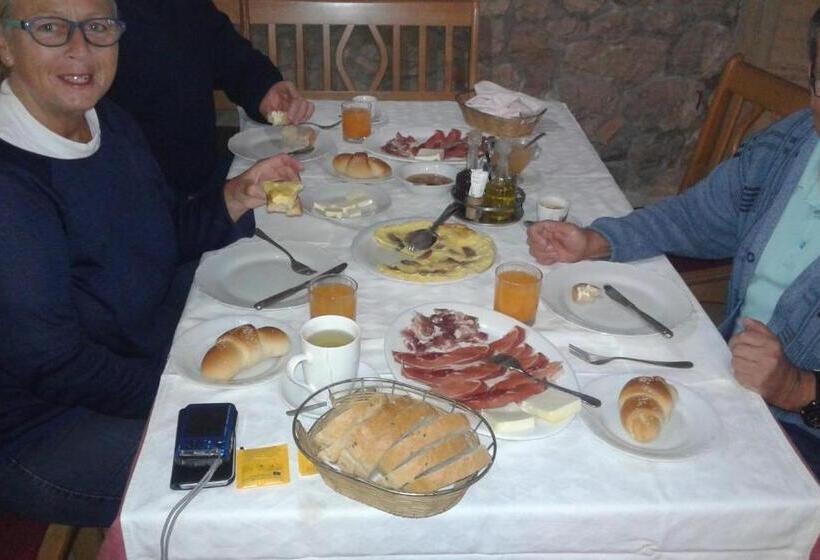 סוויטה, Guest House Fosa