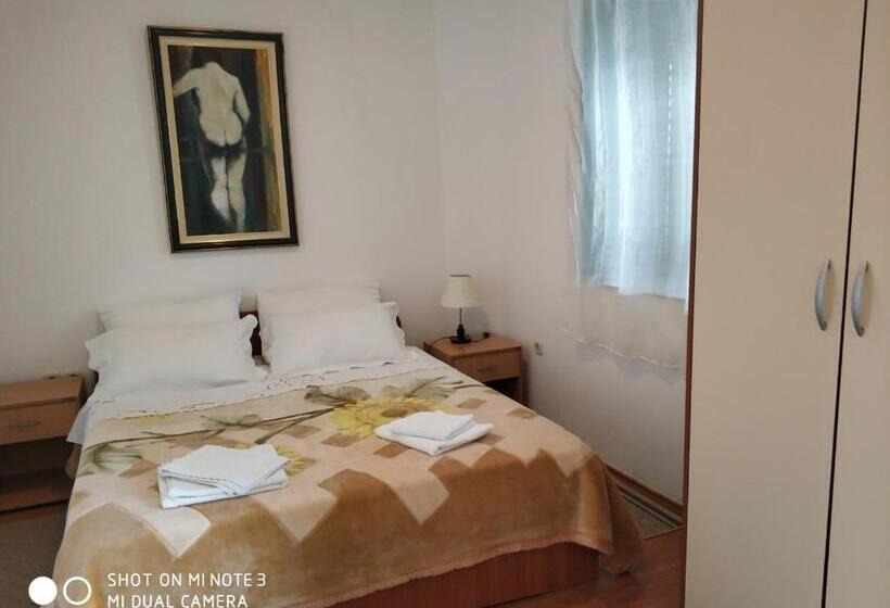 דירה בת חדר שינה 1 עם מרפסת, Guest House Fosa