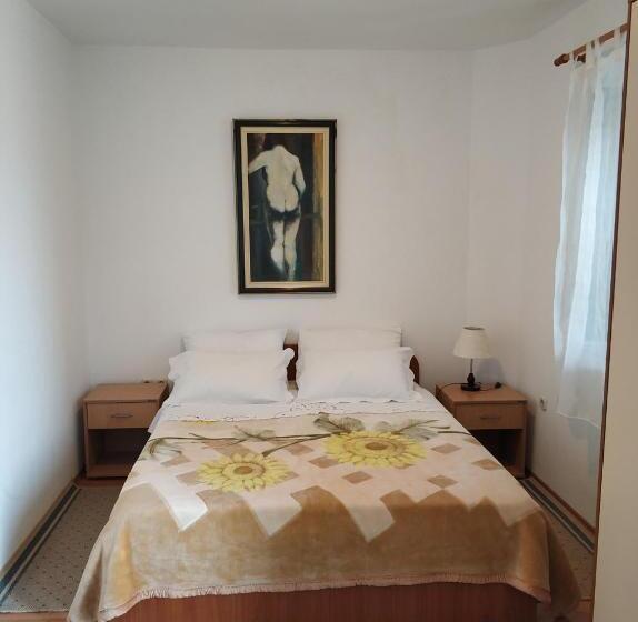 דירה בת חדר שינה 1 עם מרפסת, Guest House Fosa