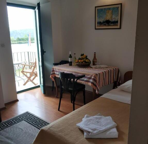 דירה בת חדר שינה 1 עם מרפסת, Guest House Fosa