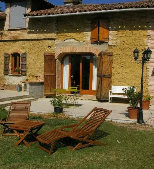 コンフォートルーム, La Ferme De Menoun