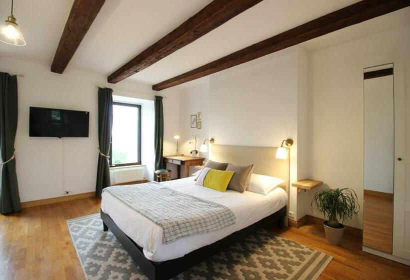 غرفة قياسية, La Maison Kérès