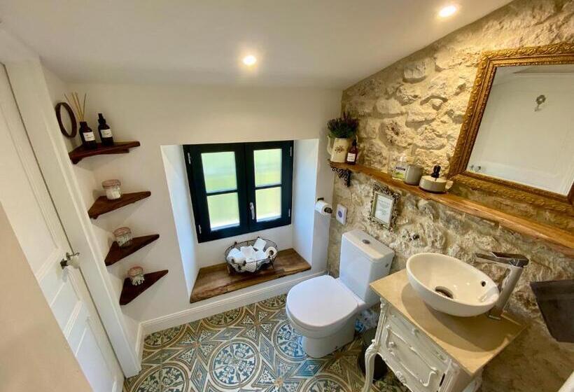 带大床的豪华间, Maison Mûrier