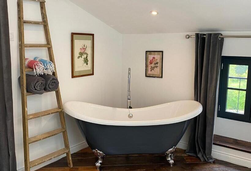 带大床的豪华间, Maison Mûrier