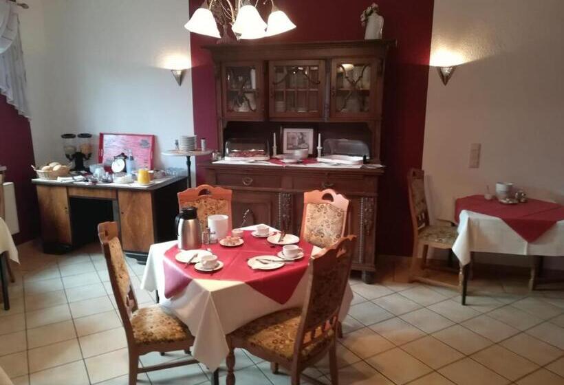 デラックスルーム, Kyffhäuserhotel Goldene Aue