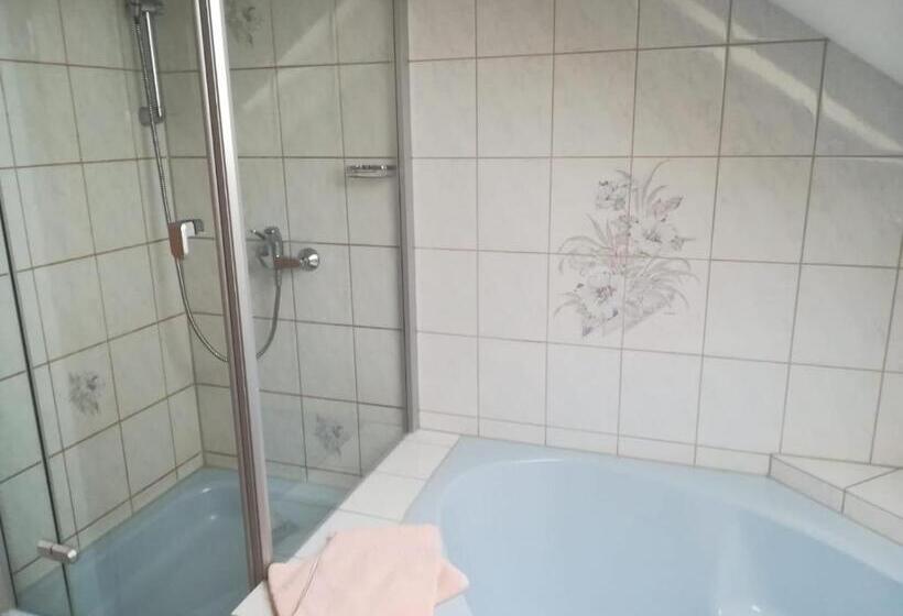 家庭套房, Kyffhäuserhotel Goldene Aue