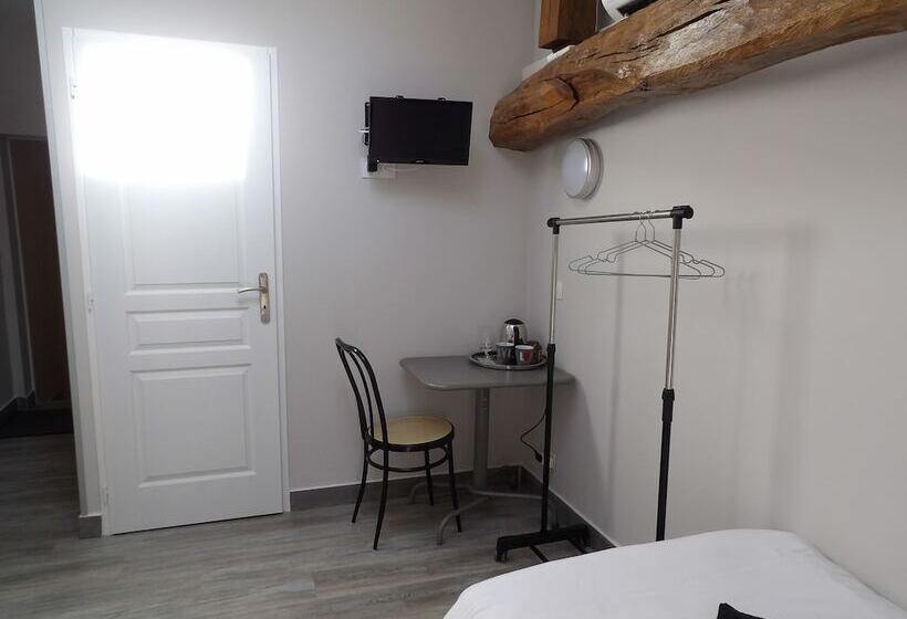 חדר סטנדרט, Chambres D Hôtes Château Pierre De Montignac